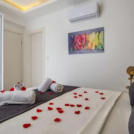 Oludeniz 4 Bedroom Villa Fethiye