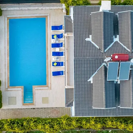 Oludeniz 4 Bedroom 2902
