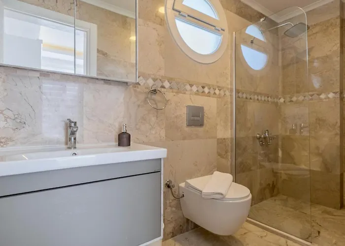 Oludeniz 4 Bedroom Vila Fethiye
