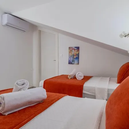 Oludeniz 4 Bedroom 2902 Villa *